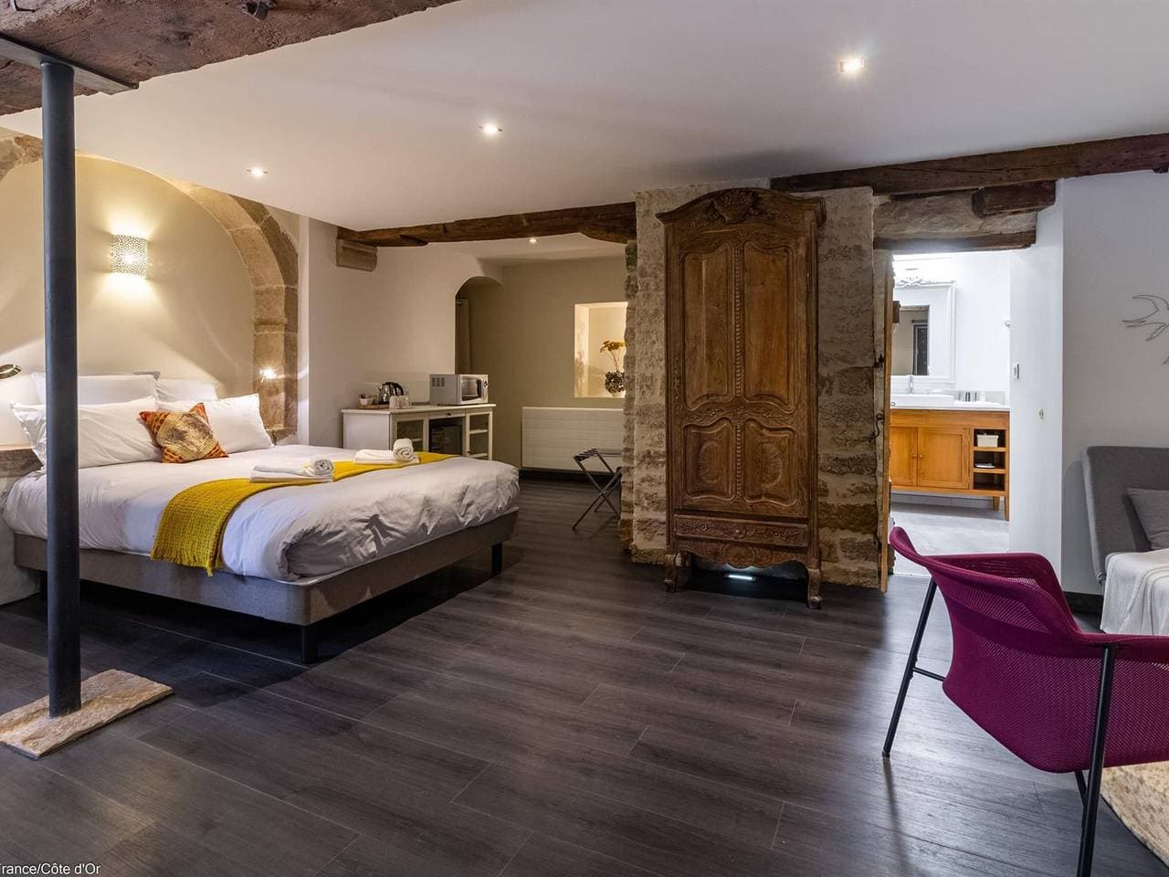 Charmanter Aufenthalt in Savigny les Beaune: moderner Komfort und Terrasse 1