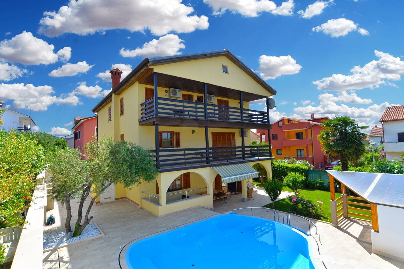 Foto 2 von 25: Ferienwohnung für 3 Personen mit Pool