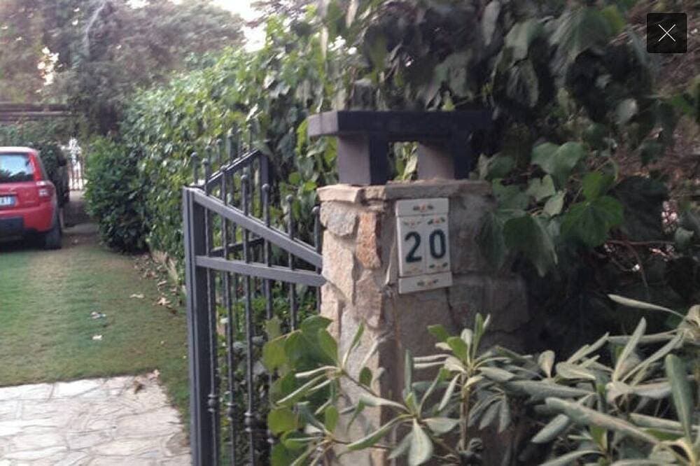 Foto 11 von 28: Villa Bei 50 Mt Vom Meer Mit Garten