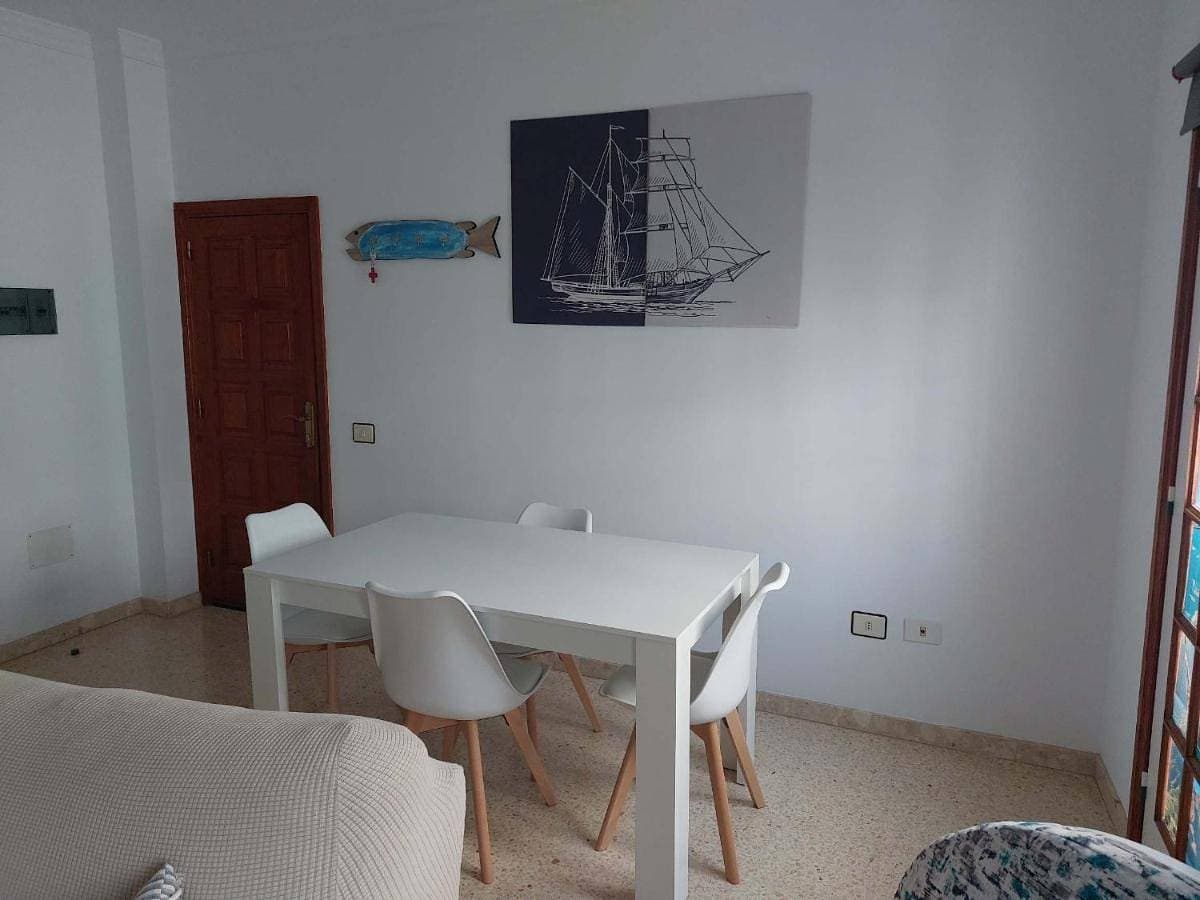 Foto 5 von 34: Two-Bedroom Apartment