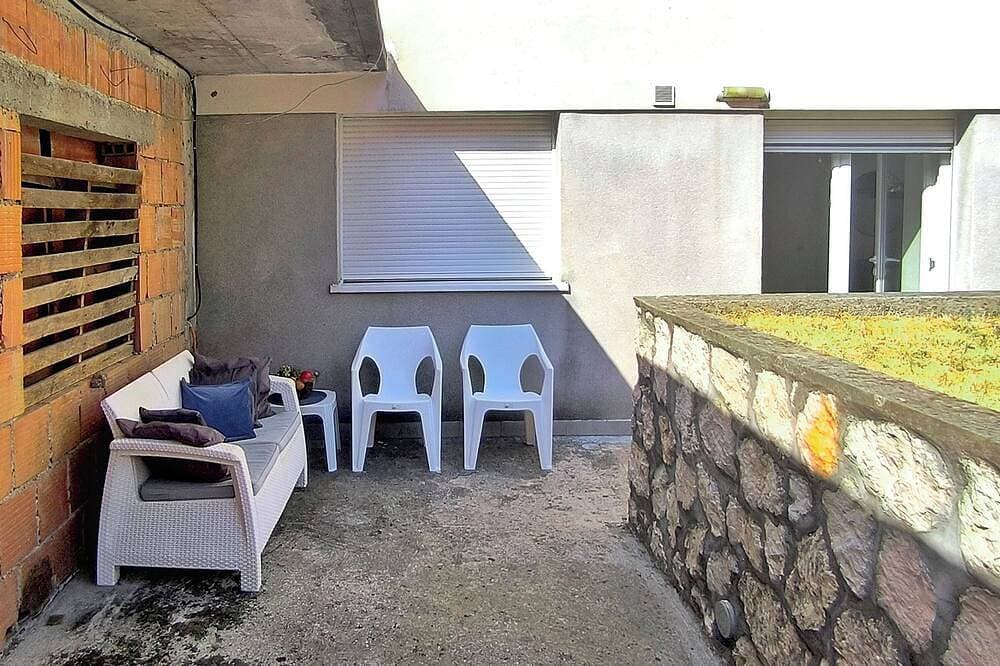 Foto 13 von 23: Quiet Garden Studio w/ Private Entrance & Parking