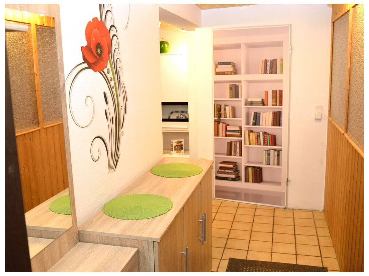 Foto 7 von 16: Gemütliche Ferienwohnung "Waldraff" Terrasse, WLAN & Spielplatz bei einer Buchung von 14. Nächte 20%