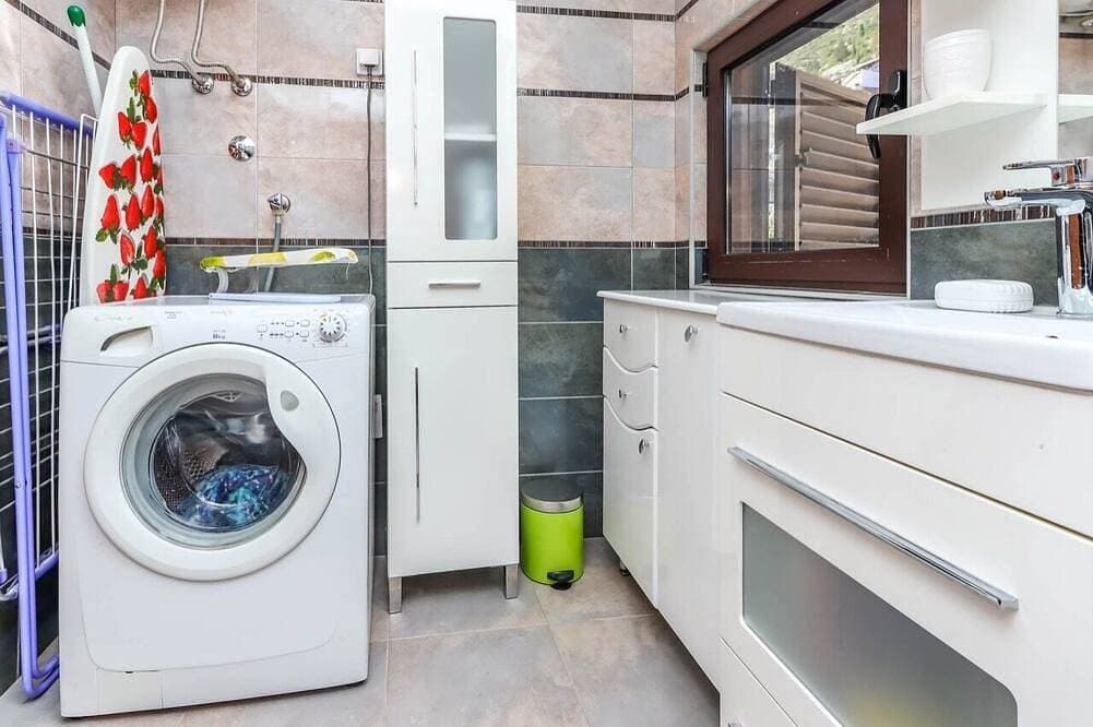 Foto 7 von 24: Das Apartment Sea View ist 70 m² groß und verfügt über ein modernes Design und eine atemberaubende Aussicht.