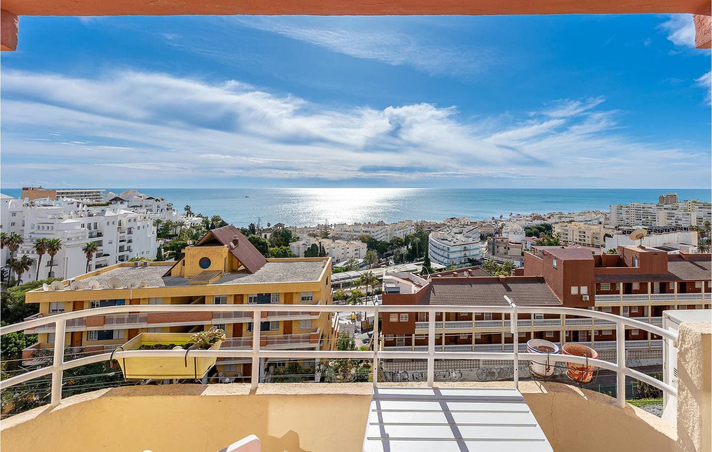 Foto 13 von 26: Appartement mit Meerblick: Pool, Terrasse, AC & WiFi