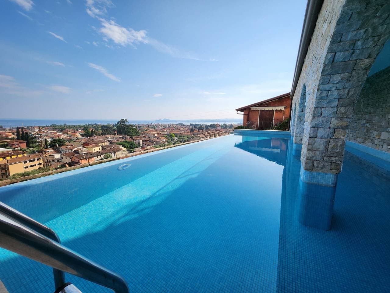 Alba Lake View Apartment  Pool 1