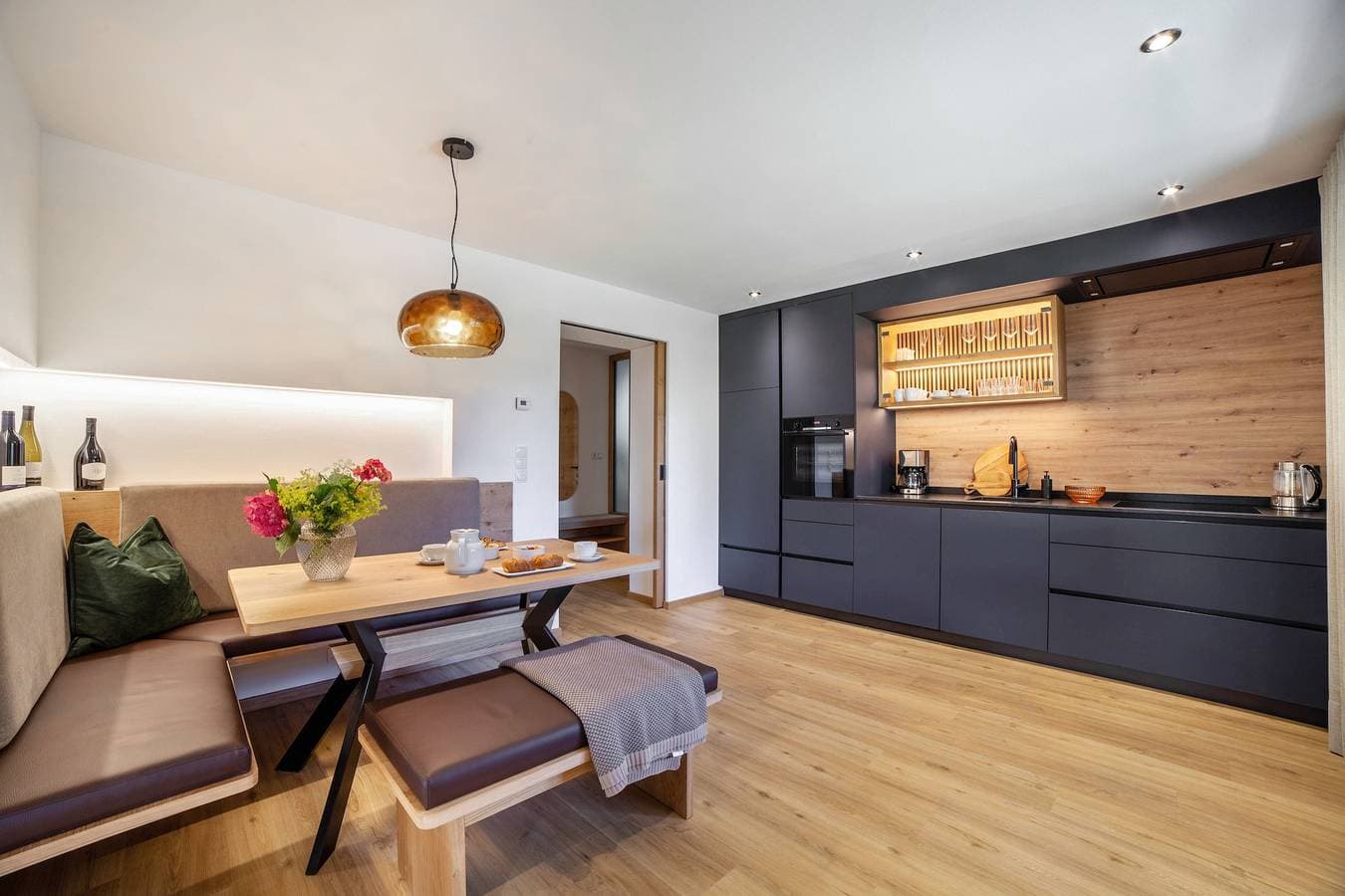 Foto 3 von 27: Ferienwohnung Berta – neu, komfortabel, mit Gartenterrasse & Bergblick