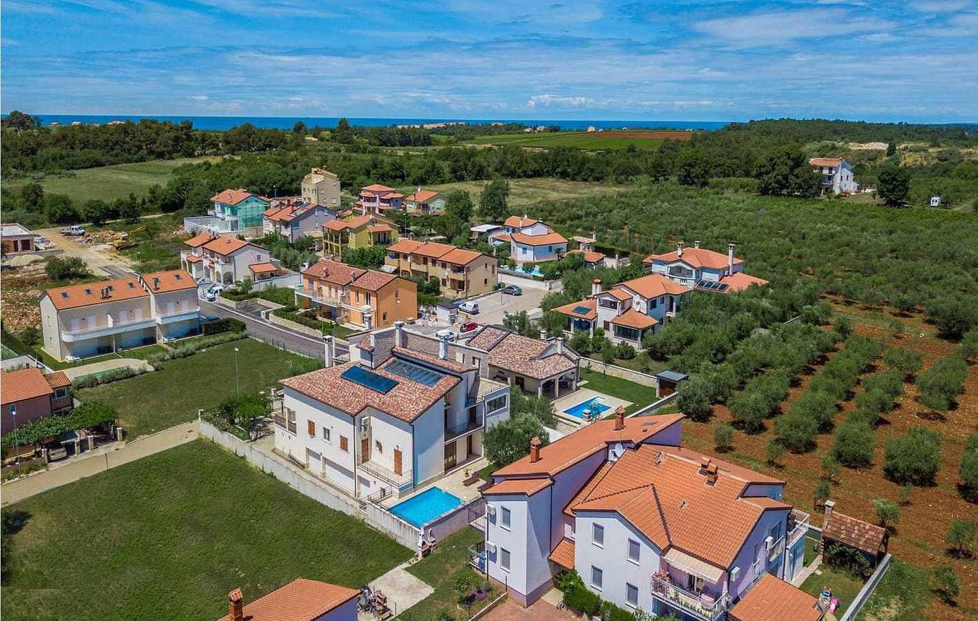 Charmantes Apartment mit Pool, in Strandnähe und mit moderner Ausstattung 1