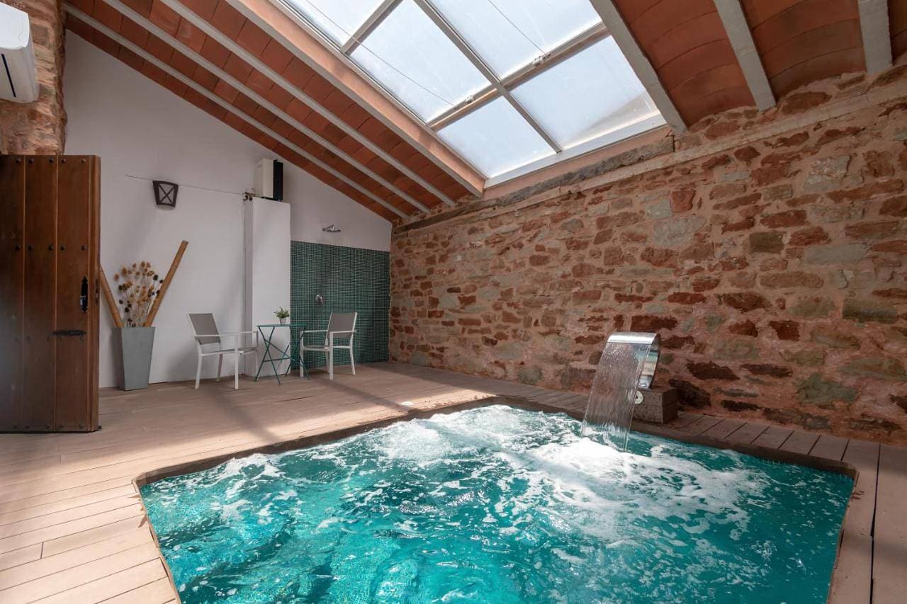 Foto 6 von 42: Six-Bedroom Holiday Home