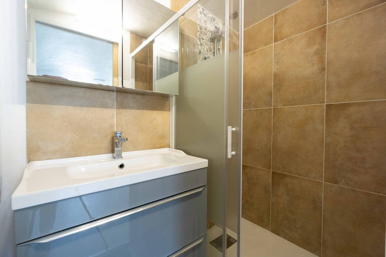 Foto 7 von 10: Ferienwohnung 'Charmant 3 Etoiles' mit Bergblick, privater Terrasse und Wi-Fi