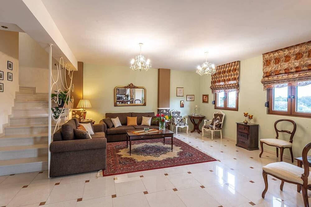 Foto 11 von 20: Cheerfull family-friendly villa