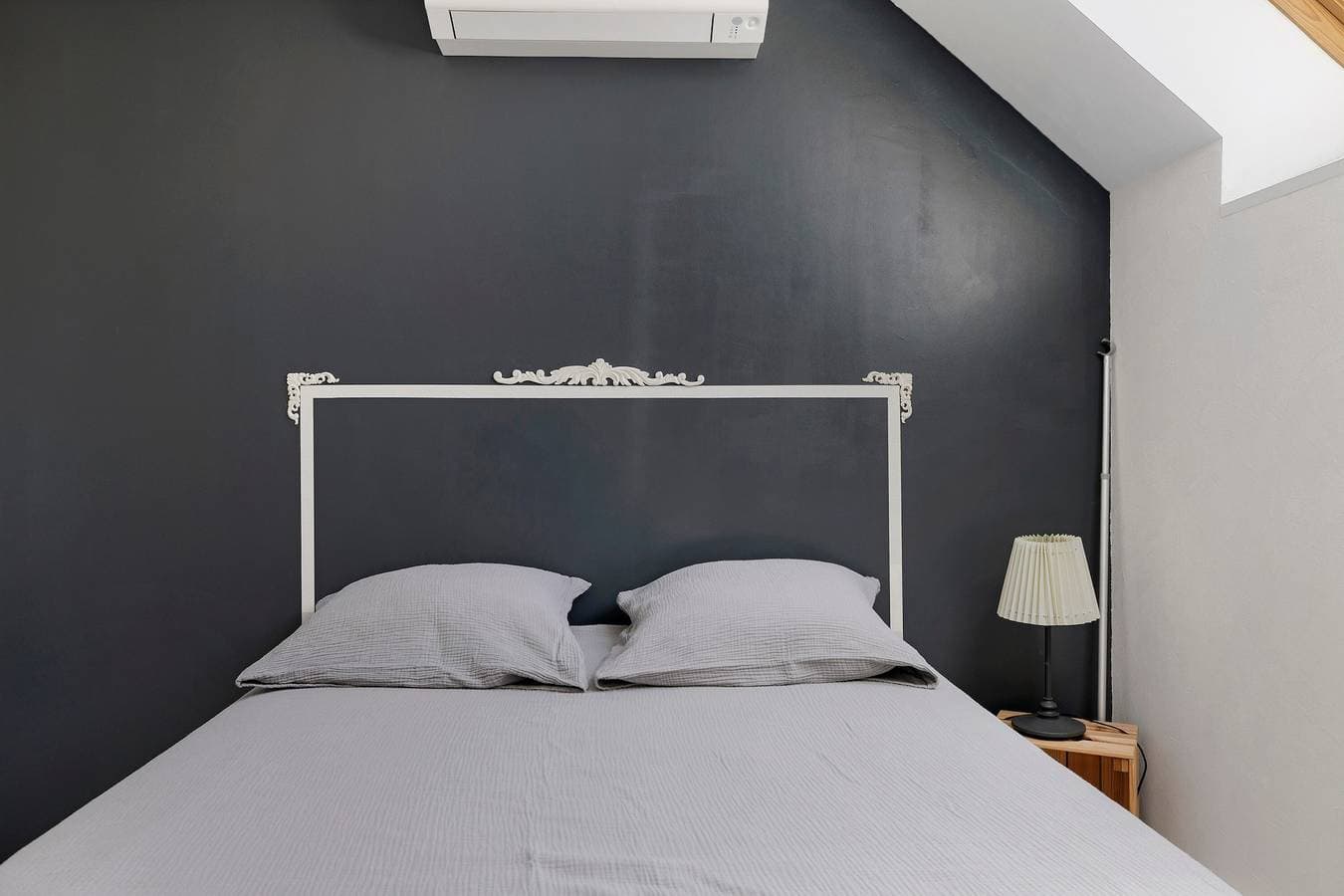 Foto 9 von 23: Gästezimmer „La Bienvenue“ mit gemeinsamer Terrasse, WLAN und Klimaanlage