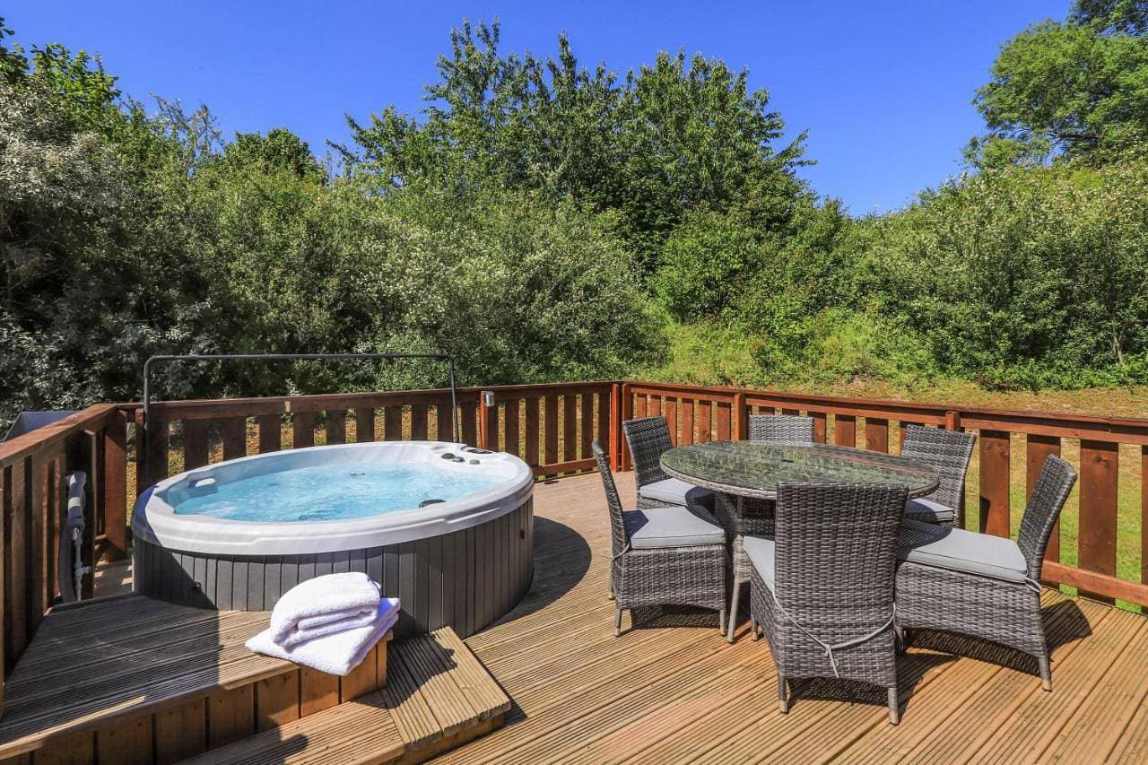 South Winchester Lodges 1