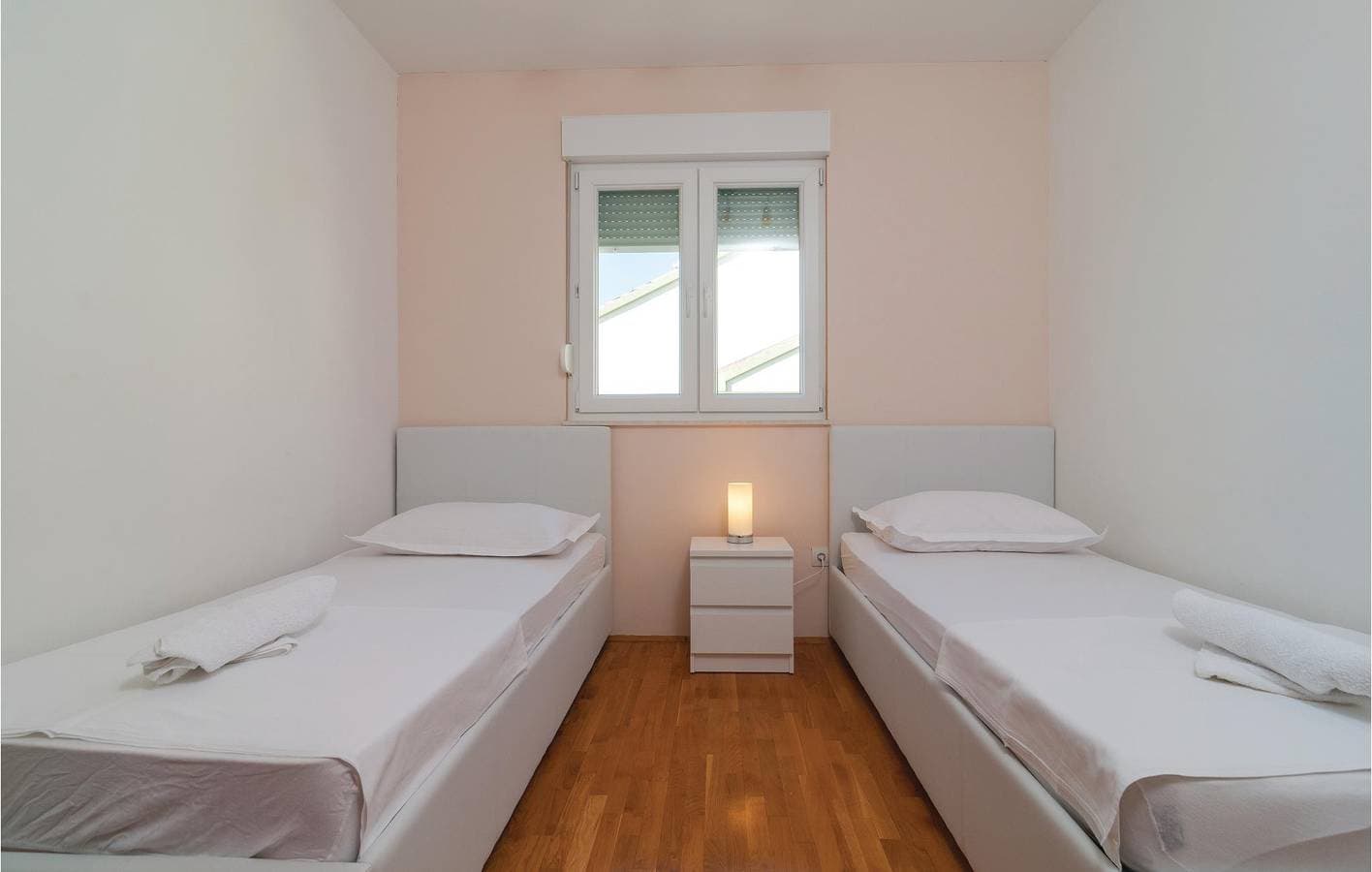 Foto 11 von 21: Gemütliche Wohnung mit Terrasse, WLAN und Parkplatz, 1,5 km vom Strand entfernt