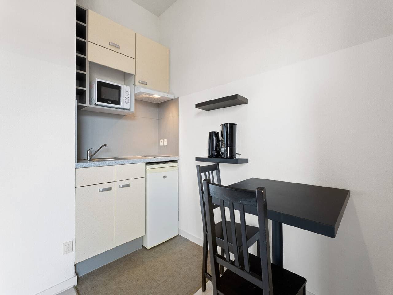 Foto 2 von 10: Apartment in Grasse mit Poolblick