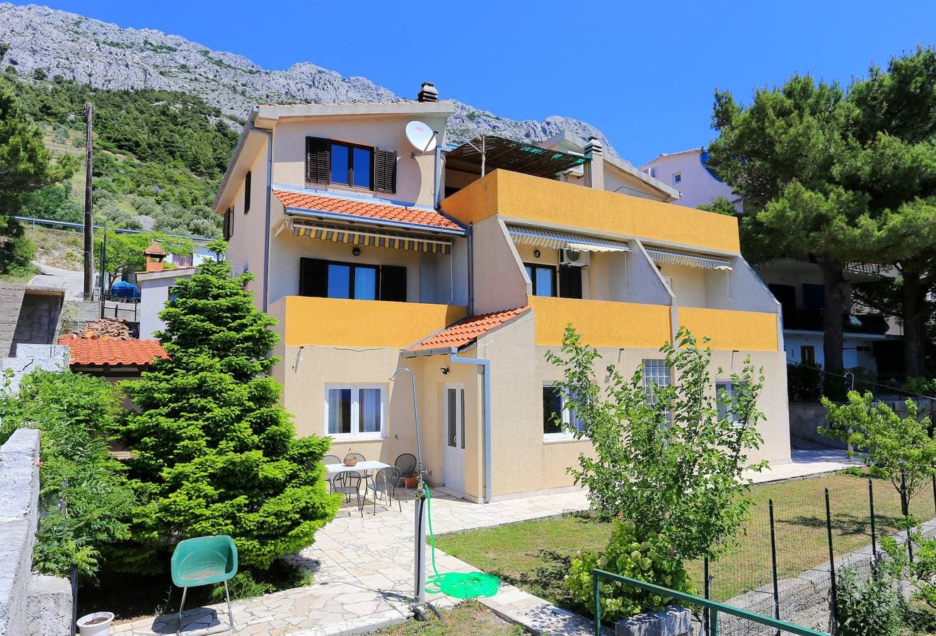 Foto 4 von 29: Studio Appartement mit Terrasse und Meerblick Marusici, Omis As-1024-d