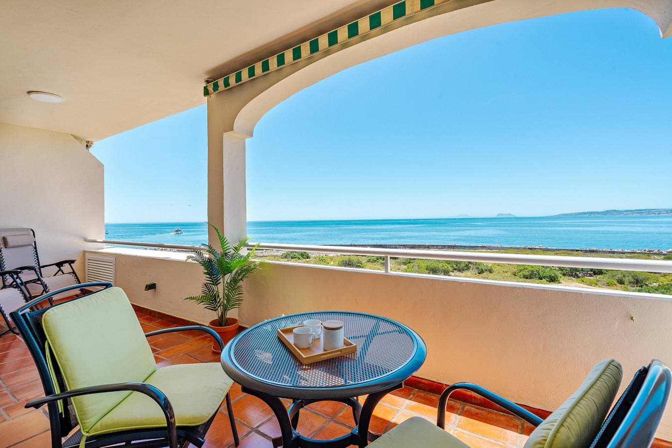 39. Front row panoramic sea view Estepona 1