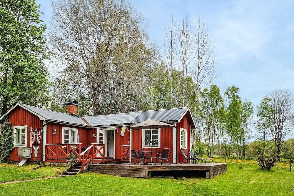 1 bedroom awesome home in Tvärred 1