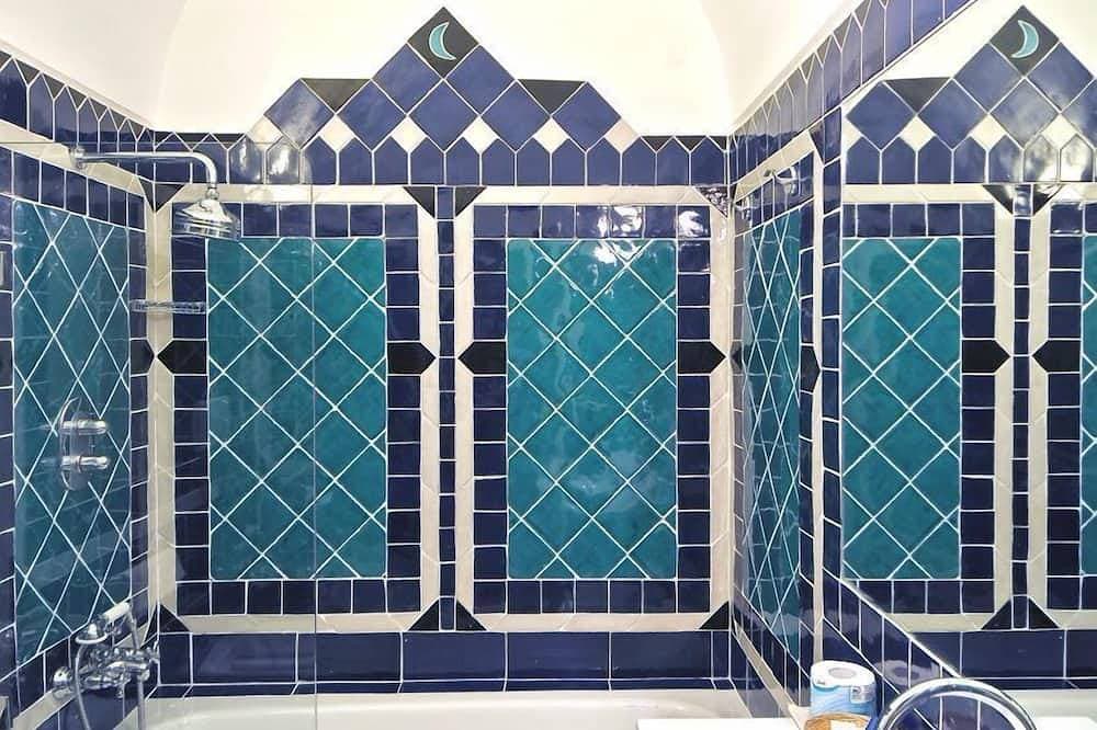Foto 7 von 30: Villa Amalfi - Zwölf Schlafzimmer Villa, Schläft 24