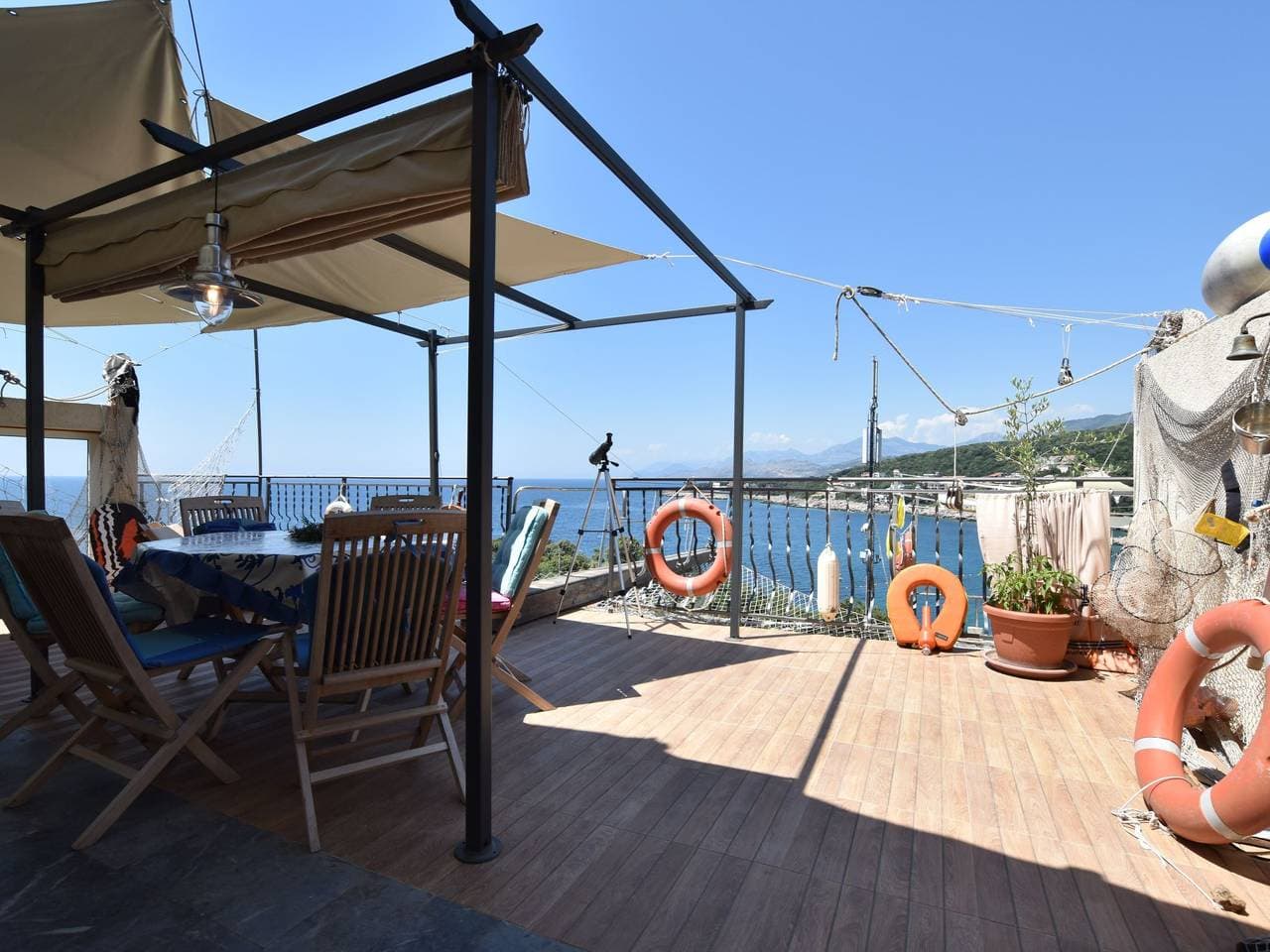 Foto 3 von 55: Gemütliche Wohnung mit Meerblick vom Balkon aus