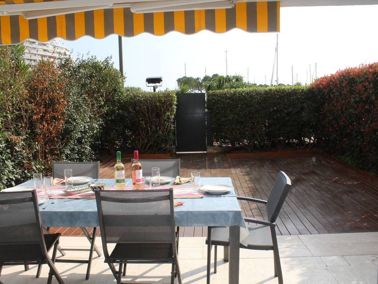 Erdgeschosswohnung mit Garten + Terrasse, 3-Zimmer, 4 Personen, 5 Min. zum Strand – Villeneuve-Loube... 1