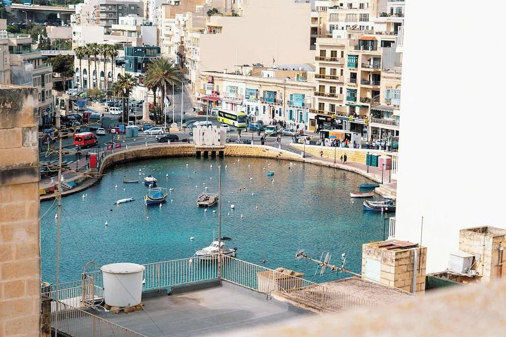 A penthouse in the heart of St Julians 1