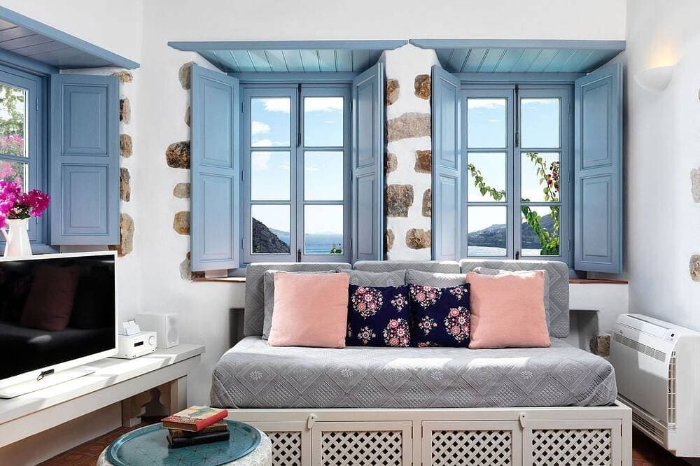 Foto 10 von 27: Lavish Patmos Villa | Villa Odysseus’ Haven | Two Bedroom House with Private.