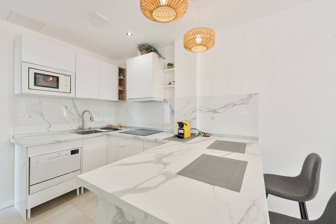 Foto 6 von 36: Apartment 'En Elviria' mit Gemeinschaftspool, WLAN und Klimaanlage