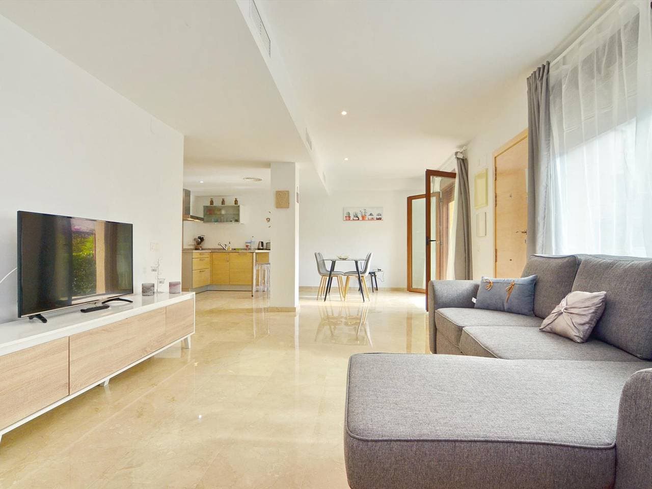 Foto 4 von 35: Modernes Haus in Benissa mit Pool, WLAN, Parkplatz und Klimaanlage