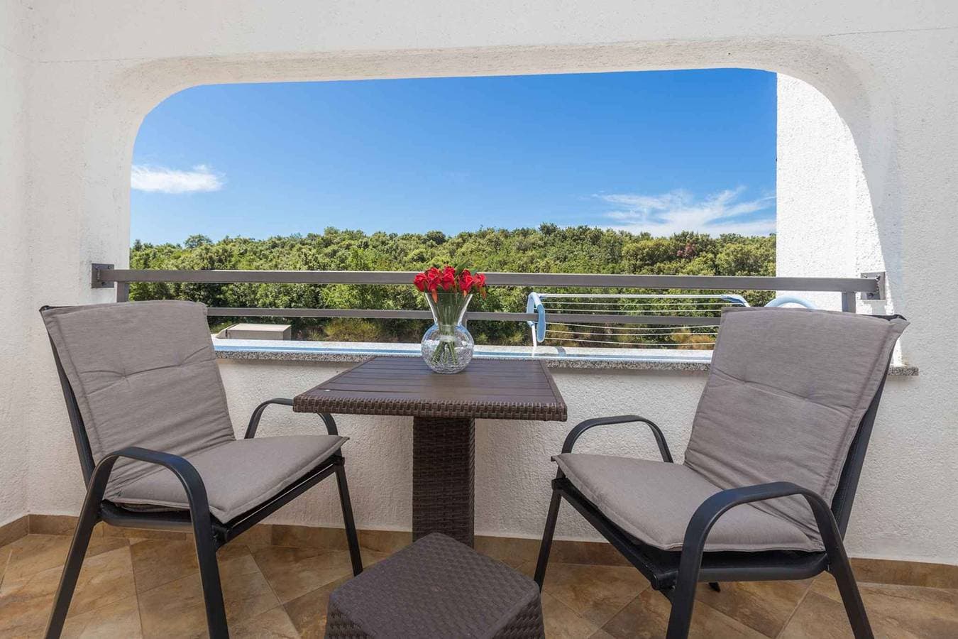 Ferienwohnung mit Klimaanlage und Terrasse 1
