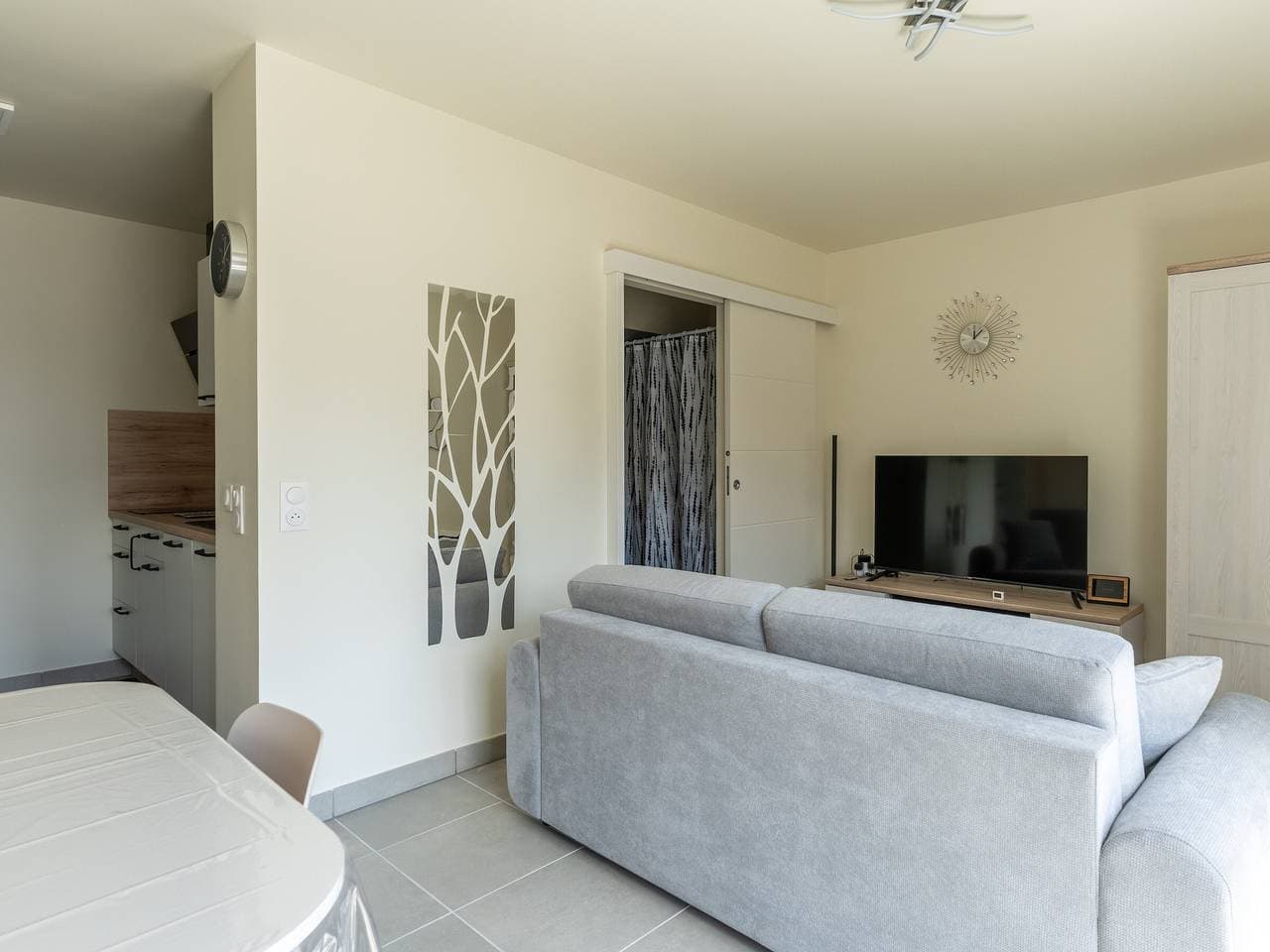 Mimizan: Bel Appart Neuf 2* à 400m de l’Océan, 4 Pers, Tout Confort, Parking, Balcon 1