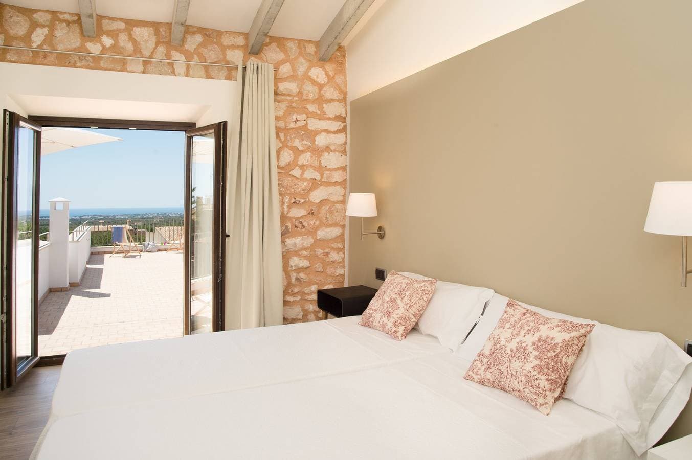Foto 12 von 19: Luxury Cala D'or Villa | Casa Ferrer Horta | 5 Bedrooms | Great Sea Views | Perfect for Families
