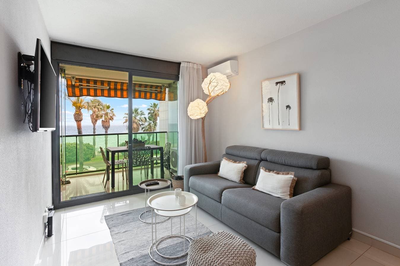 Foto 4 von 27: London Cannes – Gemütliches Apartment mit Meerblick, 10 Min. zum Zentrum