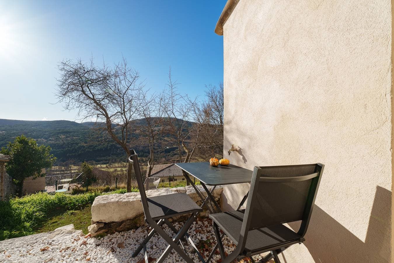 Foto 13 von 17: Ferienhaus für 4 Personen mit Terrasse