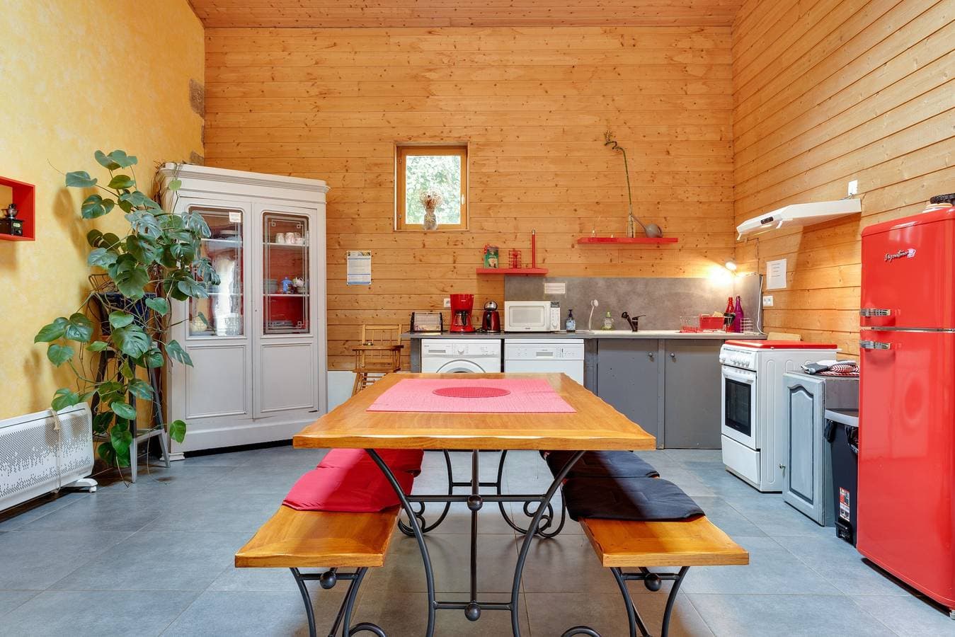 Foto 7 von 26: Le Fil Rouge – Ein gemütliches Ferienhaus zwischen Stein und Design auf dem Land