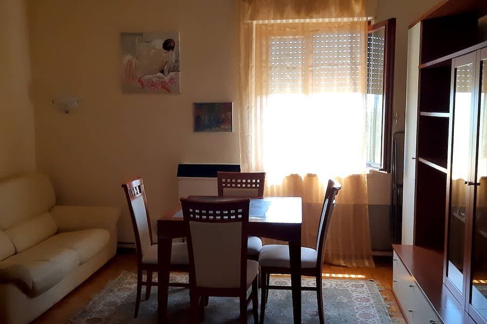 Casa Matilde in lakefront residence, Peschiera del Garda 1