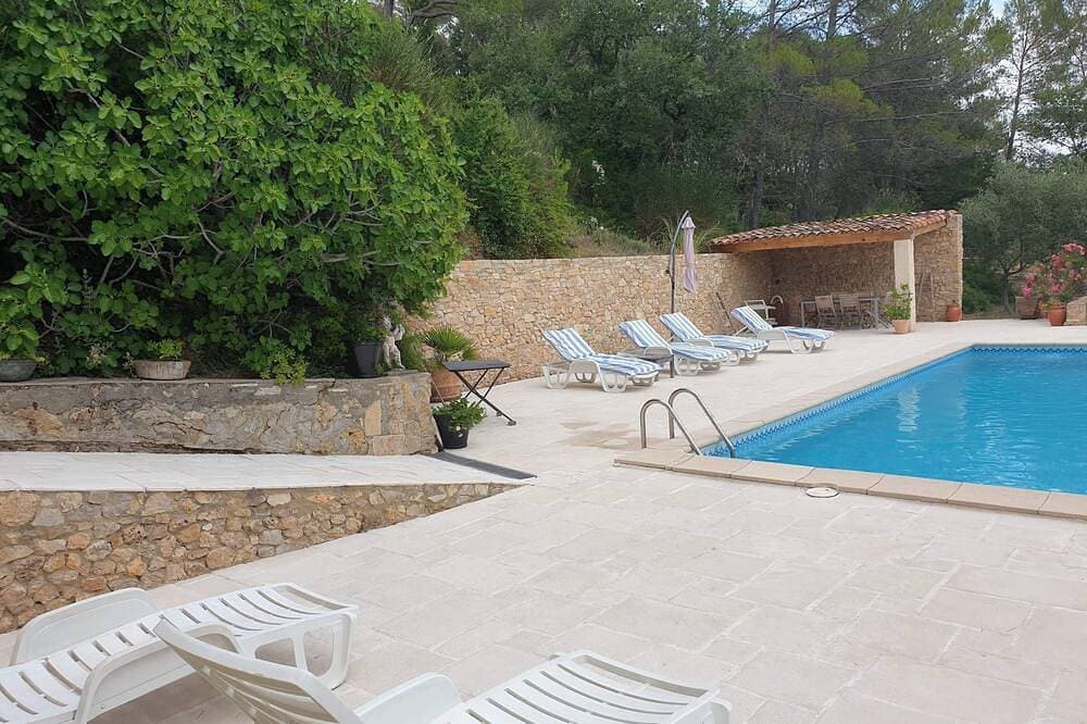 Foto 13 von 30: Charmantes Haus mit Pool.