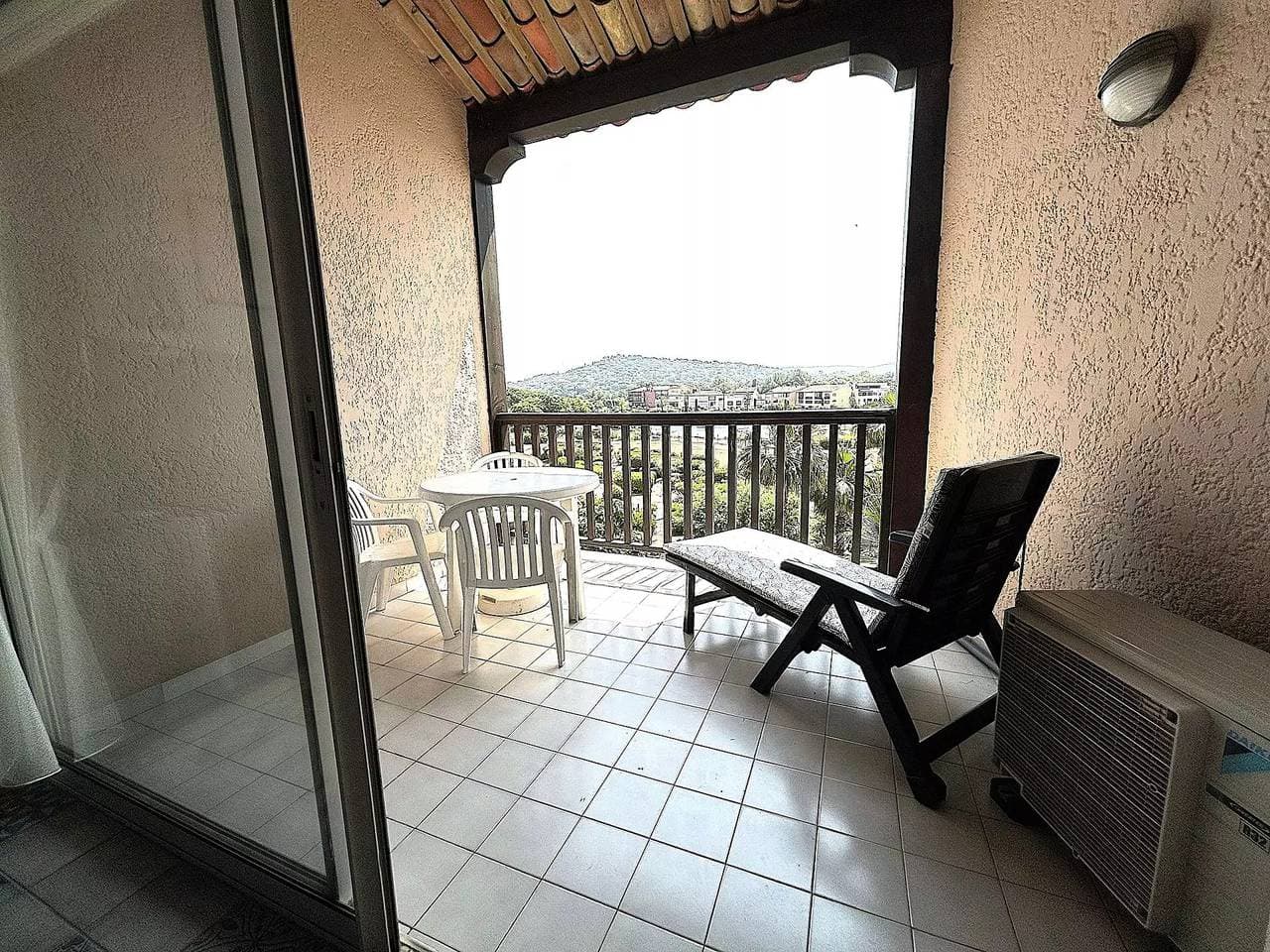 Foto 4 von 19: T2 klimatisiertes Apartment mit Pool und Strandzugang