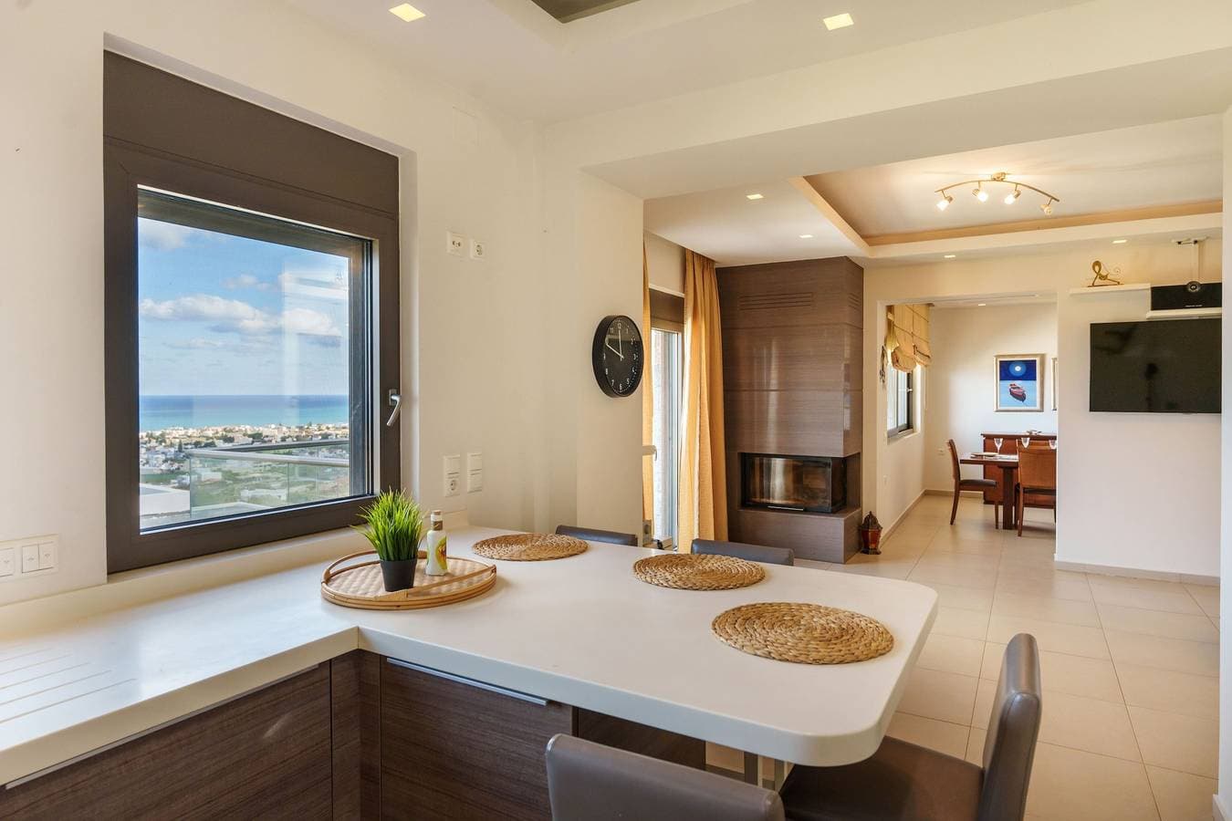 Foto 13 von 51: Villa für 8 Personen mit Balkon