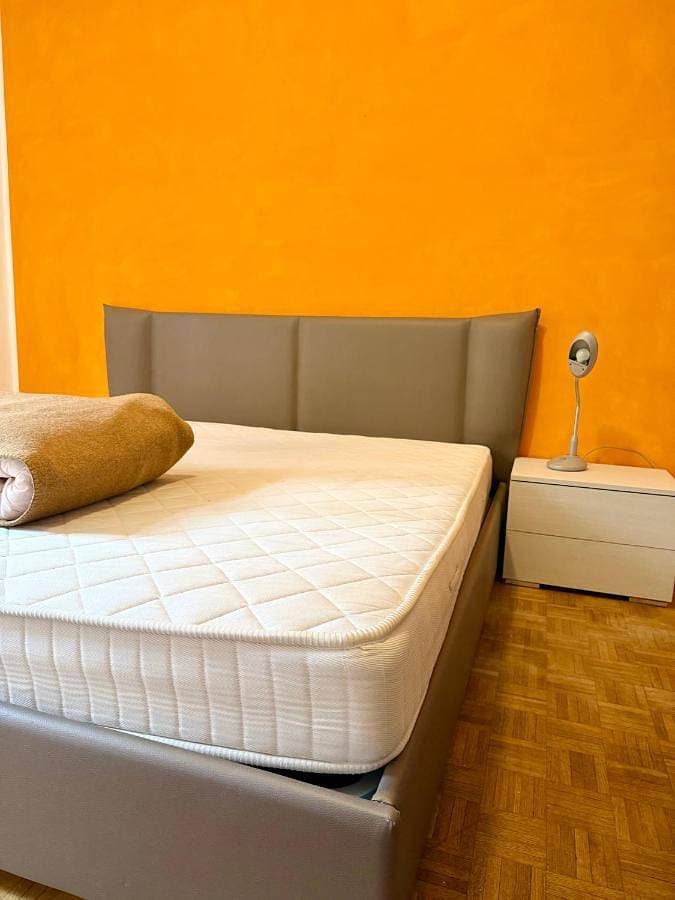 Foto 2 von 17: Two-Bedroom Apartment with Balcony