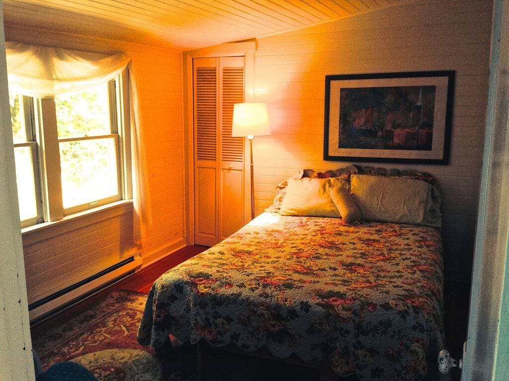 Foto 11 von 30: Yacht Club Waterfront Beachhouse