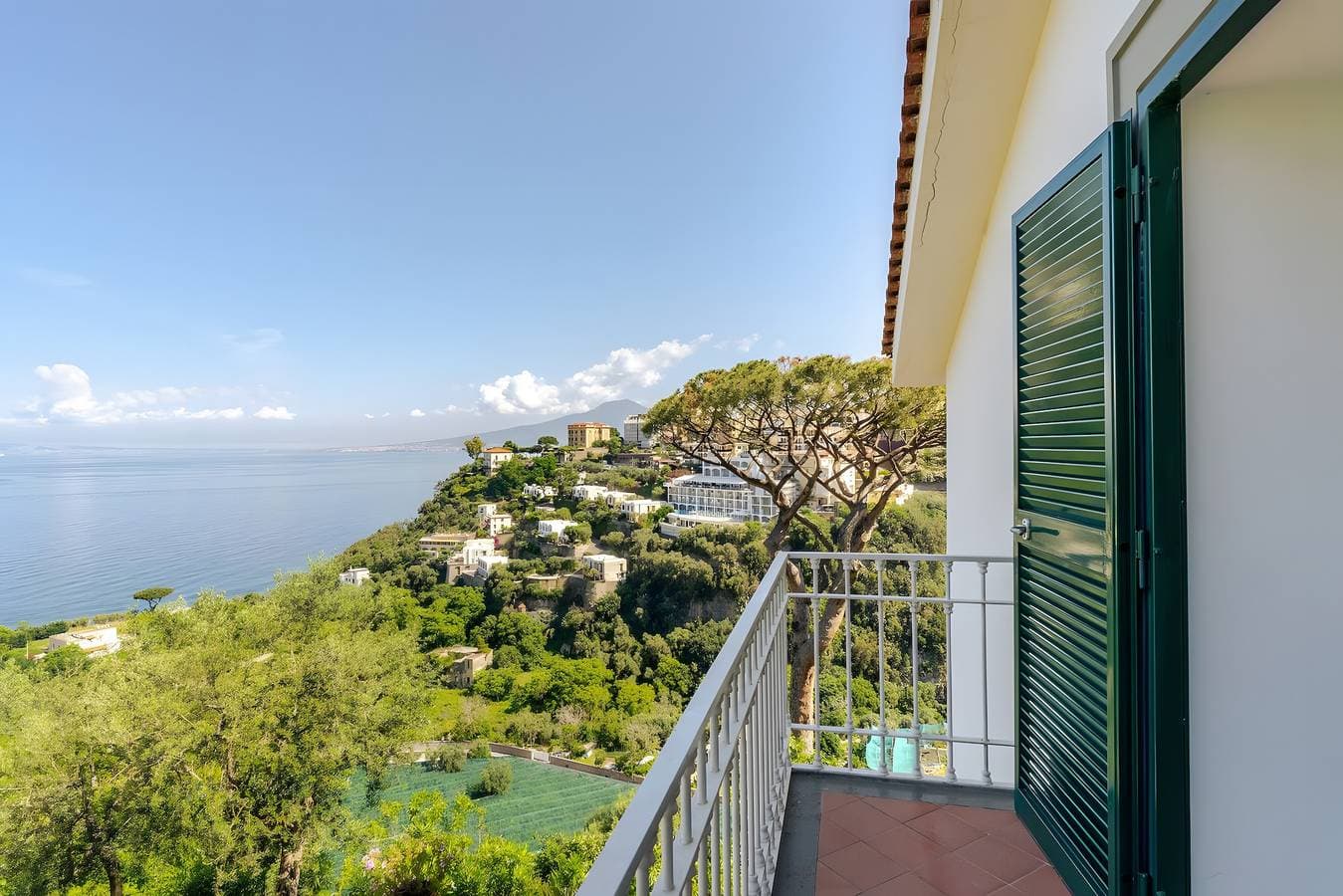 Foto 2 von 44: Ferienhaus 'Alexandra' mit Meerblick, WLAN und Klimaanlage