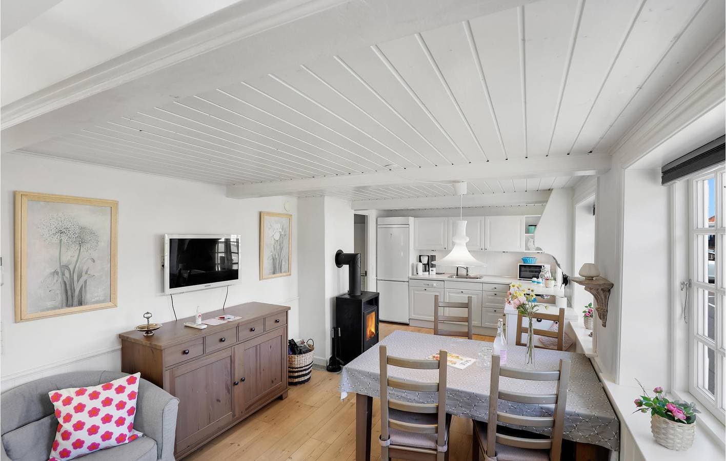 Foto 4 von 23: Ferienwohnung für 4 Personen mit Terrasse