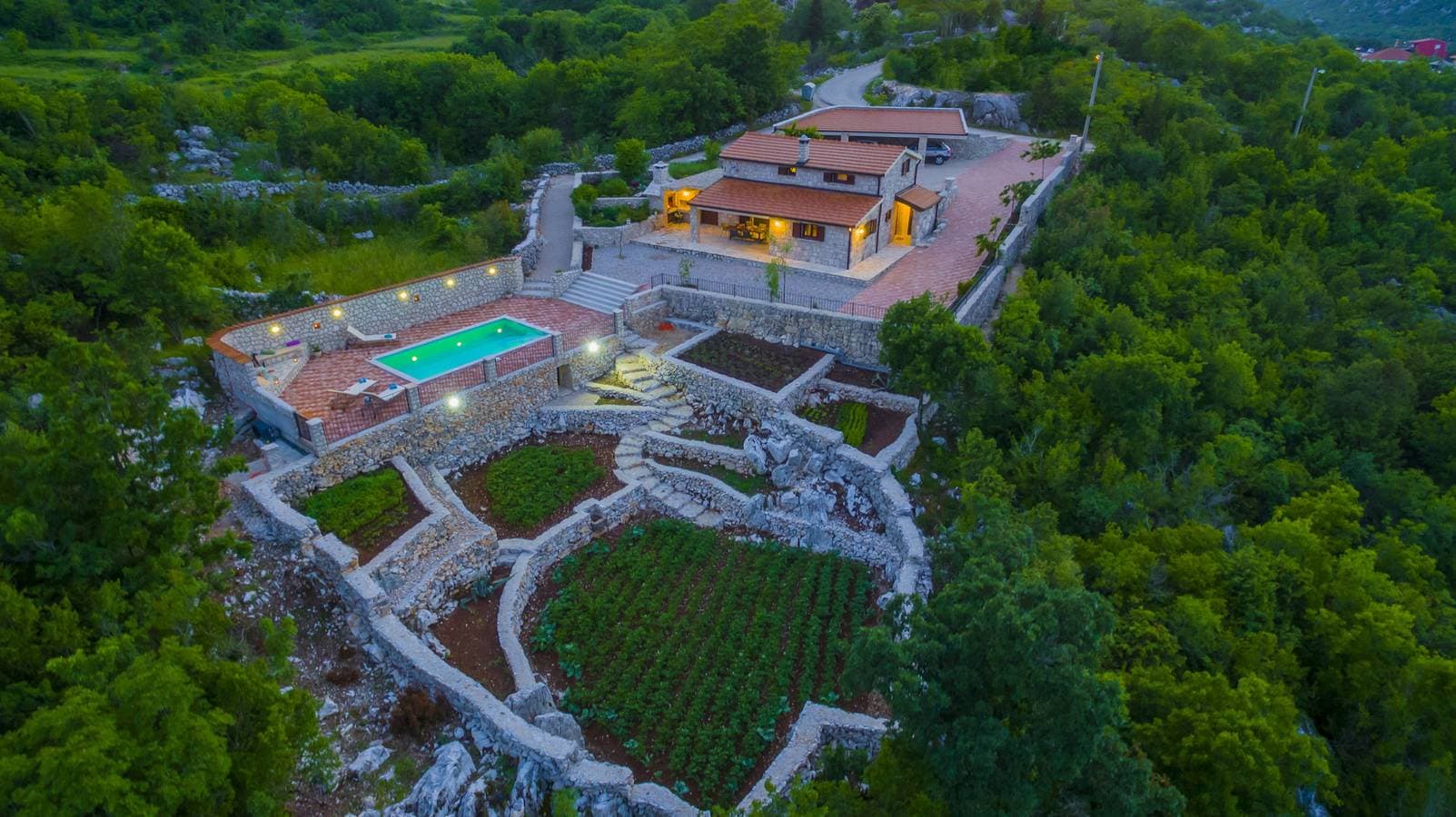 Foto 3 von 42: Rustic Villa Fragola with heated pool