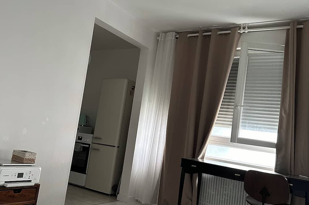 Foto 5 von 7: One-room apartment in Aubervilliers
