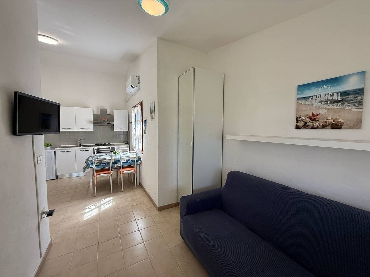 Foto 4 von 15: Ferienwohnung 'Casa Bougainville Cala D'Ambra' mit Meerblick, WLAN & Klimaanlage