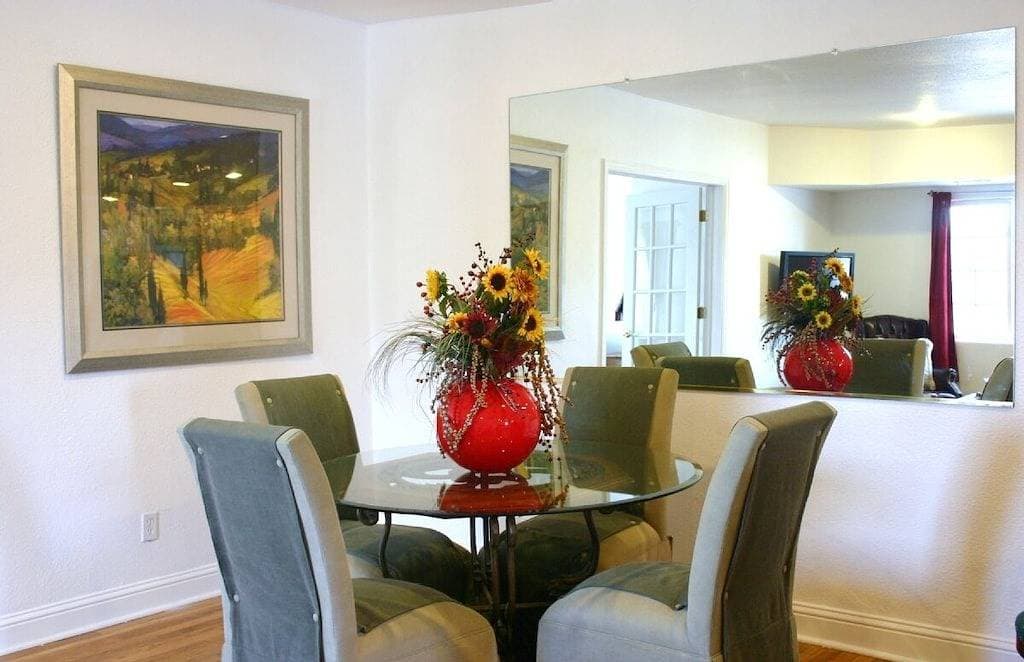 Elegante Executive-Loft in der historischen Innenstadt Littleton 1