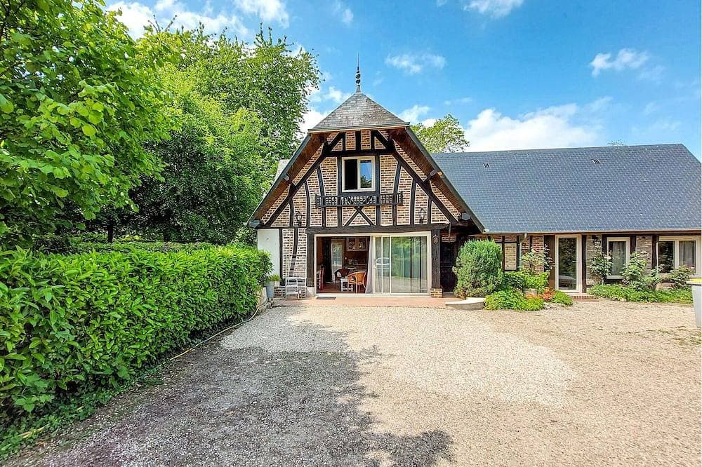 Gorgeous home in Thierville 1