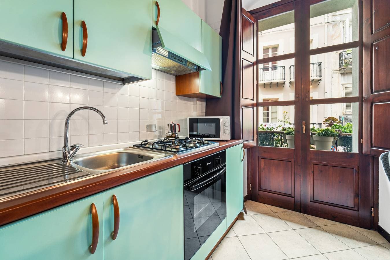 Foto 4 von 23: Ferienwohnung 'Sardinia Gem House' mit Meerblick, WLAN, Klimaanlage und Balkon
