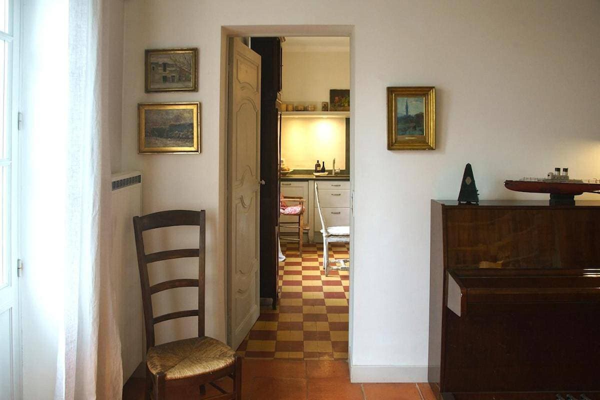 Foto 2 von 5: Villa