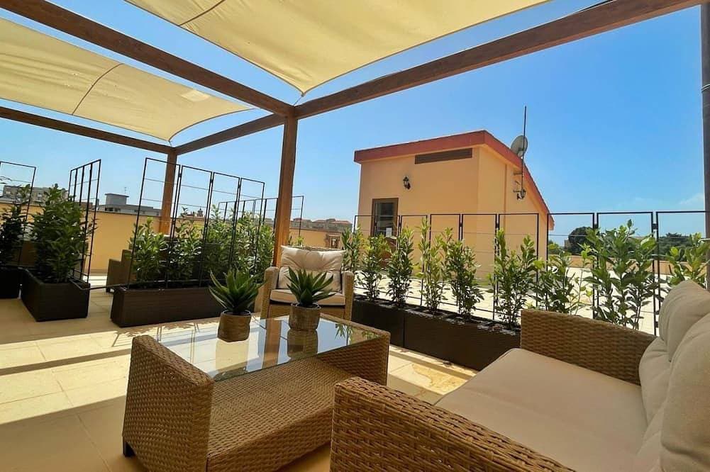 Komfortable und helle Dreizimmerwohnung im Herzen des historischen Zentrums der Stadt Oristano, nur ... 1